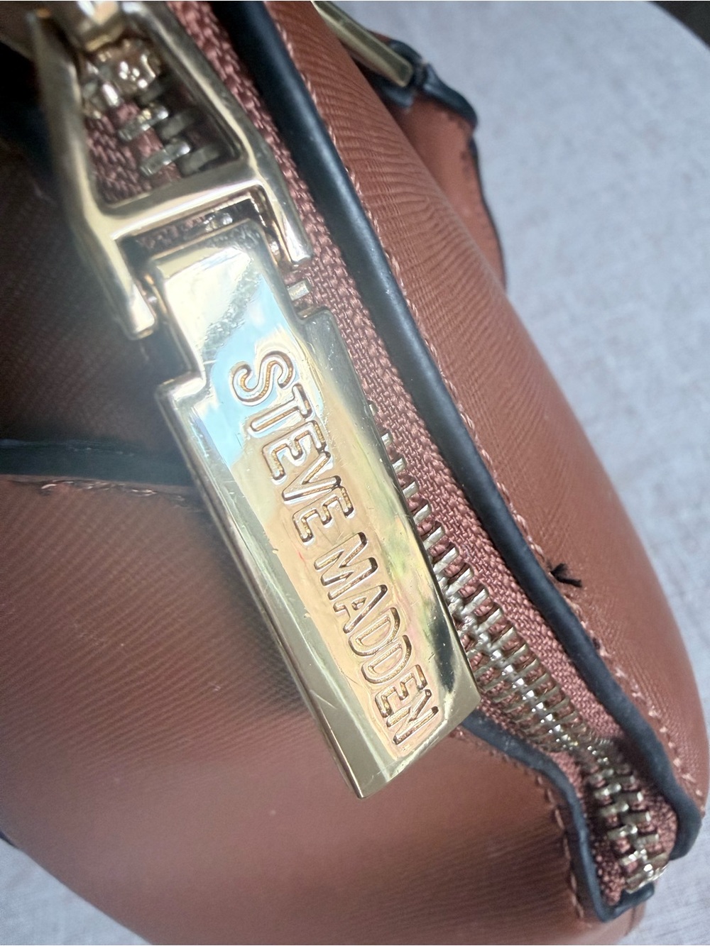 Steve Madden Cognac Satchel Crossbody Top Handle Bag Gold Hardware EUC - Picture 2 of 7